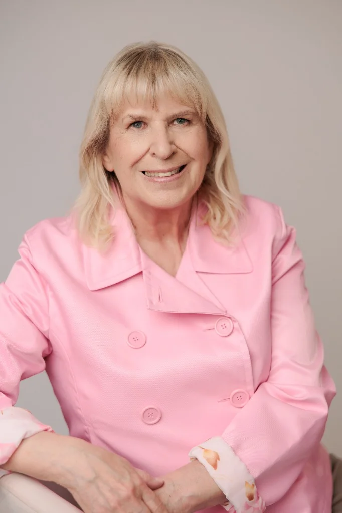 Dr. Lisa Carter